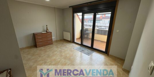 Ático de 3 dormitorios, 2 baños, terraza. Con garaje y trastero – MV1052